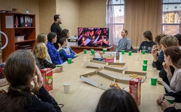 14 октября, в день памяти преподобного Романа Сладкопевца, отдел по делам молодёжи Магаданской епархии провёл День регента и певчего для студентов ...