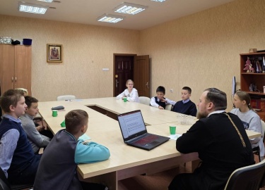 12 октября состоялась молодёжная встреча на тему &laquo;Закономерность и чудо&raquo;. В формате лекции-дискуссии участники говорили о том, как отно...