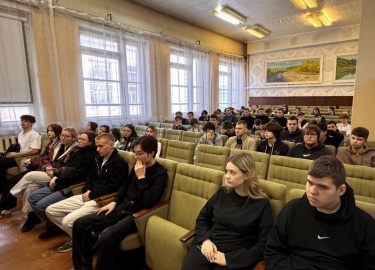 25 ноября 2025 года в Магаданском промышленном техникуме состоялась лекция для первокурсников на тему &laquo;Ветхий З...