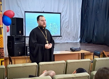 3 декабря 2024 г. в Магаданском Промышленном Техникуме состоялась встреча студентов первого курса с руководителем отдела по делам молодежи Магаданс...